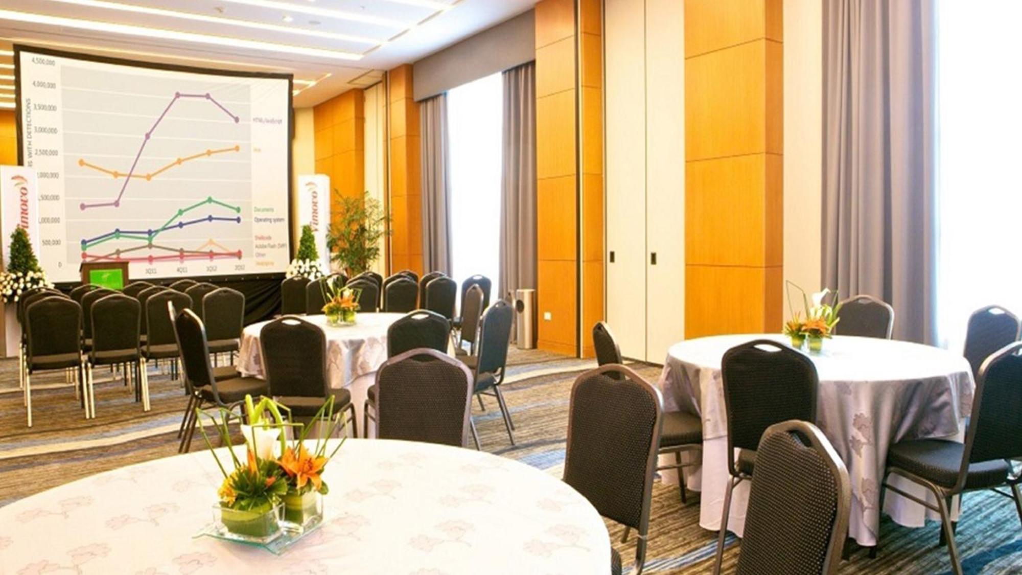 Holiday Inn Guayaquil Airport By Ihg Eksteriør billede Meeting room